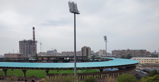 盟而备受瞩 盟而备受瞩